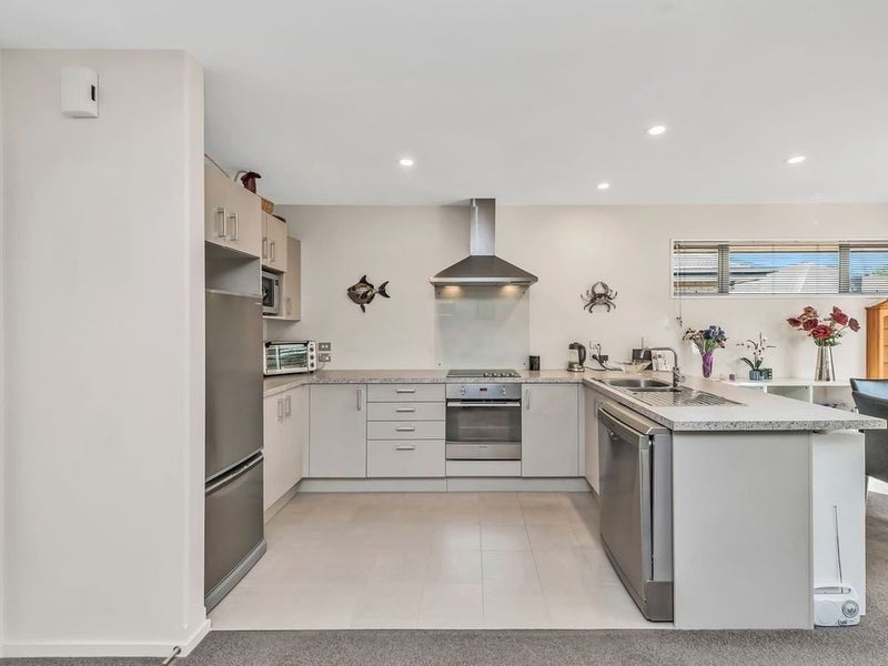 16 Venerable Terrace, Yaldhurst, Christchurch - Carousel 2