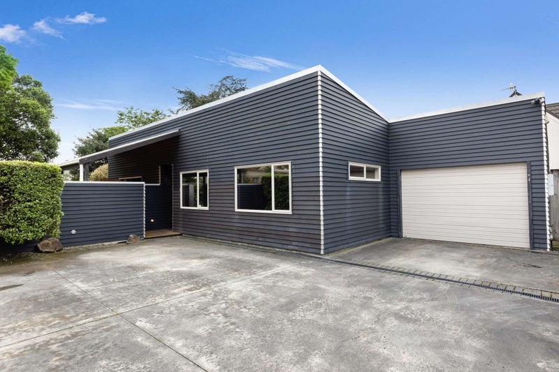 30 Knowles Street, Terrace End, Palmerston North - Carousel 1