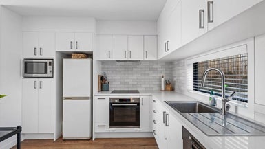 8/35 Garadice Road, Rothesay Bay, Auckland - Carousel 1