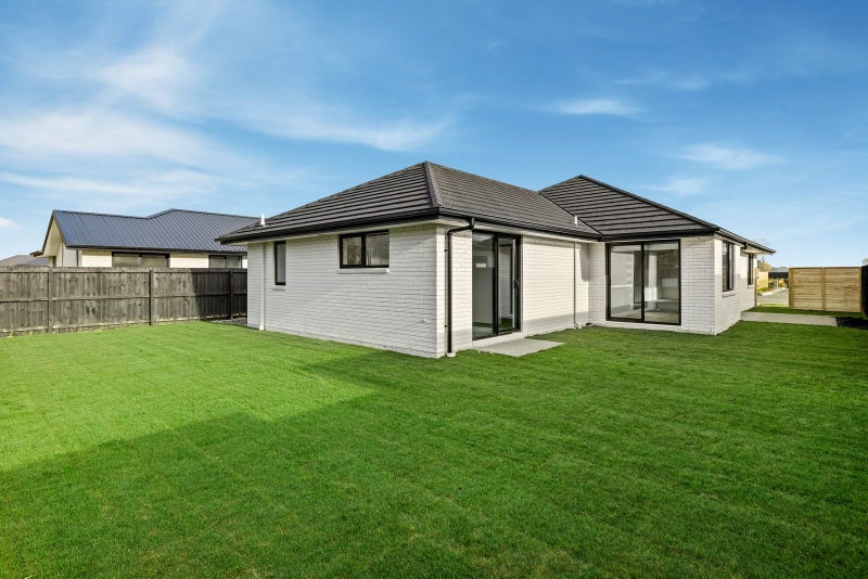 32 Glengael Drive, Halswell, Christchurch - Carousel 12