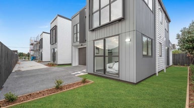 10D Healy Road, Manurewa, Auckland - Carousel 1