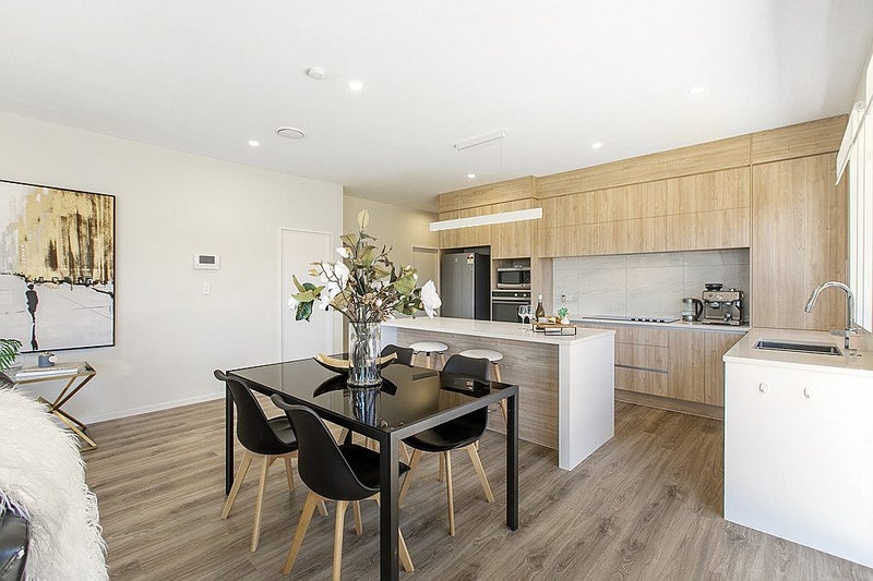 8 Atalanta Way, Beachlands, Auckland - Carousel 1