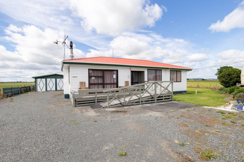 754 State Highway 25, Thames - Carousel 1