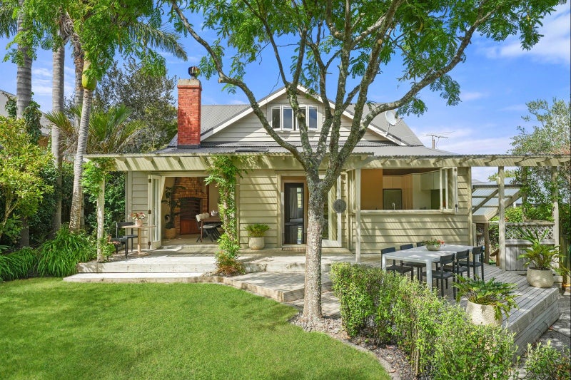 23 Elizabeth Street, Mount Eden, Auckland - Carousel 2