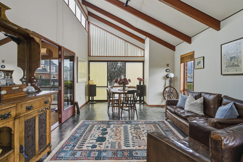 244A Highgate, Roslyn, Dunedin - Carousel 1