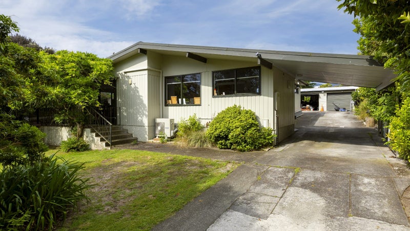 4 Green Place, Richmond Heights, Taupo - Carousel 1