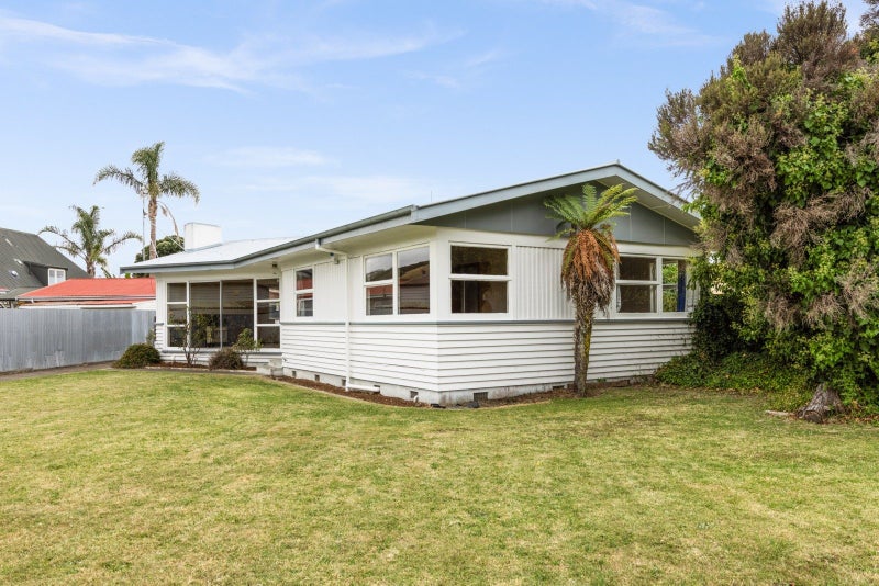 23 Otatara Road, Taradale, Napier - Carousel 1