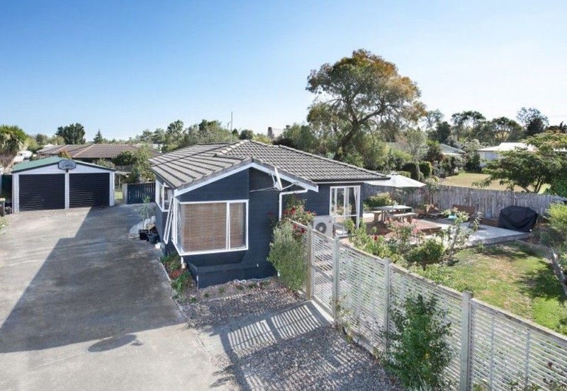 7 Mountfort Grove, Feilding, Feilding - Carousel 1