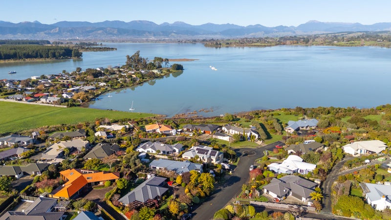 42 Langford Drive, Mapua - Carousel 2