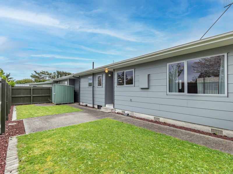 12A Cambridge Street, Levin, Levin - Carousel 1