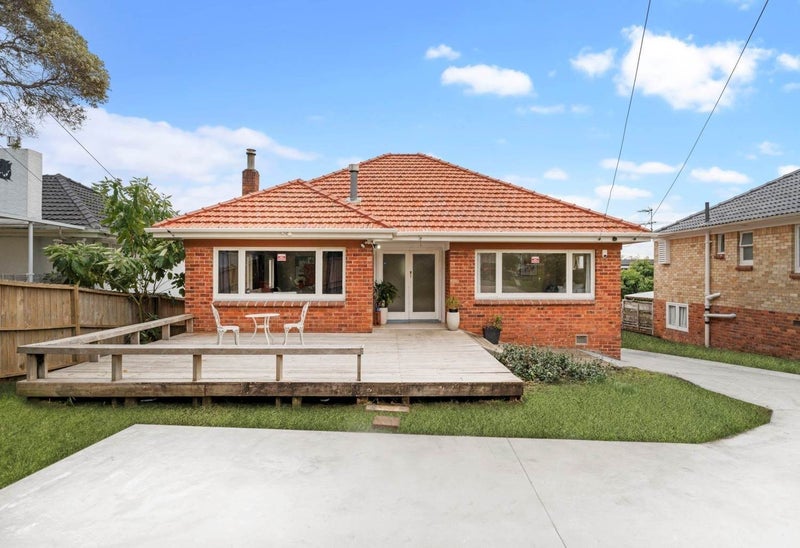 11 Oakdale Road, Mount Roskill, Auckland - Carousel 1