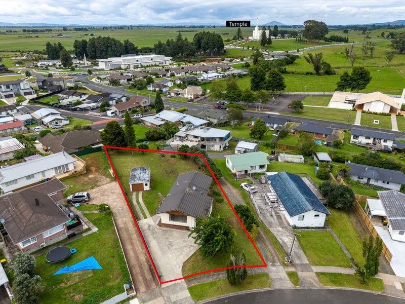 16 Cowley Drive, Temple View, Hamilton - Carousel 15