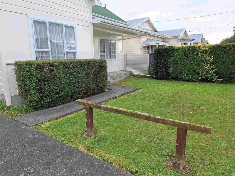 217 Ferguson Street, Palmerston North, Palmerston North - Carousel 2