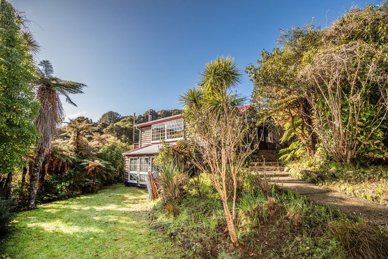 33 Dundee Street, Halfmoon Bay / Oban, Stewart Island - Carousel 2