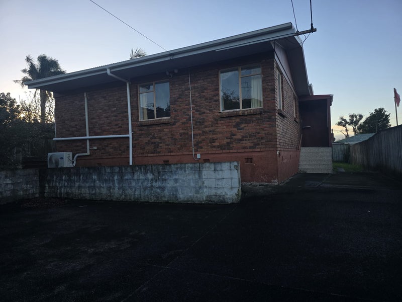 30 Terry Street, Blockhouse Bay, Auckland City, Auckland - Carousel 1