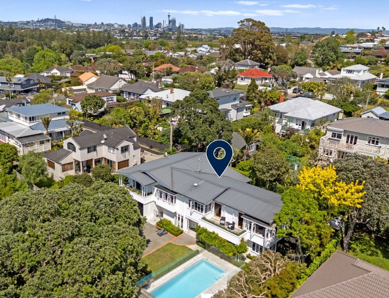 14 Handley Avenue, Narrow Neck, Auckland - Carousel 2