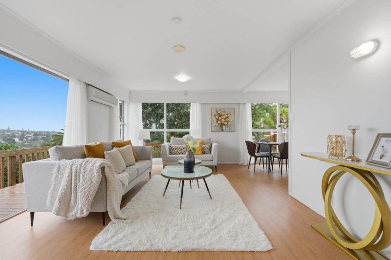 5 Nor'East Drive, Northcross, Auckland - Carousel 2