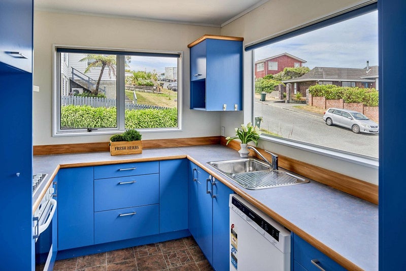 35A Penryn Drive, Camborne, Porirua - Carousel 2