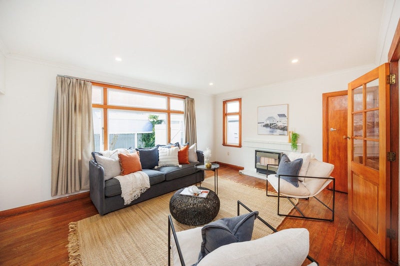 7 Hobson Place, Takaro, Palmerston North - Carousel 2