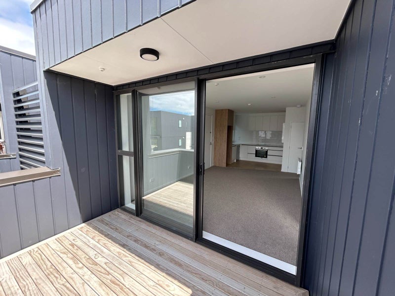 6/3 Treasure Lane, TE ATATU SOUTH, AUCKLAND - Carousel 11