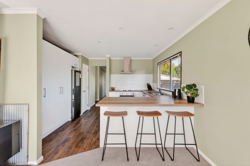 23 Lord Auckland Road, Wakefield, Wakefield - Carousel 1