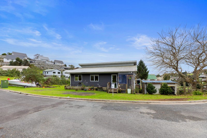 23 Dunrobbin Place, Gate Pa, Tauranga - Carousel 18