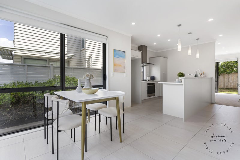 7 Costa Viva Crescent, Karaka, Papakura - Carousel 1