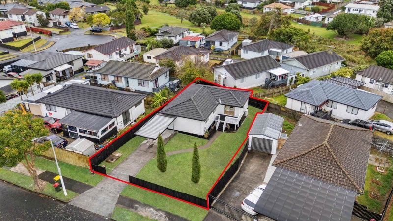 2/14 Silver Creek Road, Weymouth, Auckland - Carousel 14