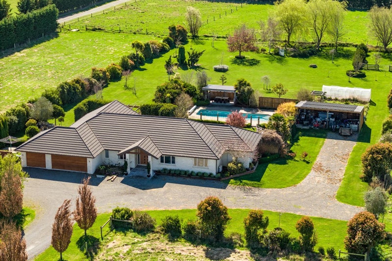 194 Boundary Road, Swannanoa - Carousel 1