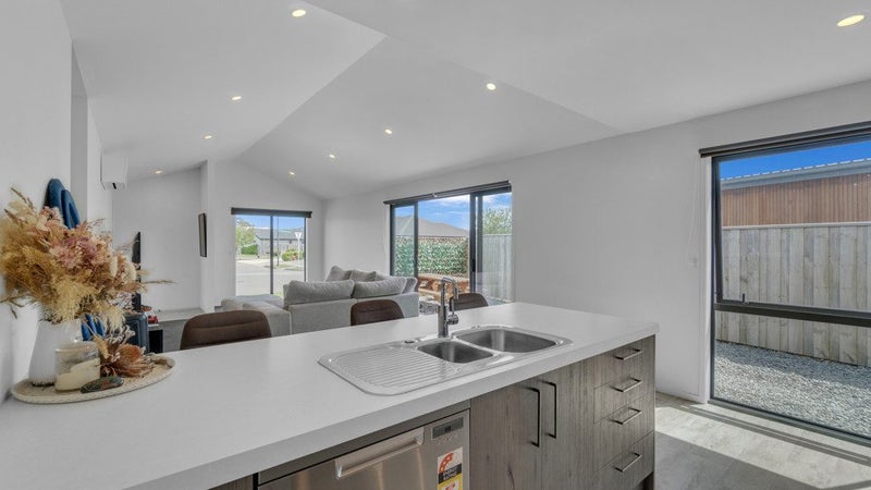 52 Silverstream Boulevard, Kaiapoi, Kaiapoi - Carousel 1