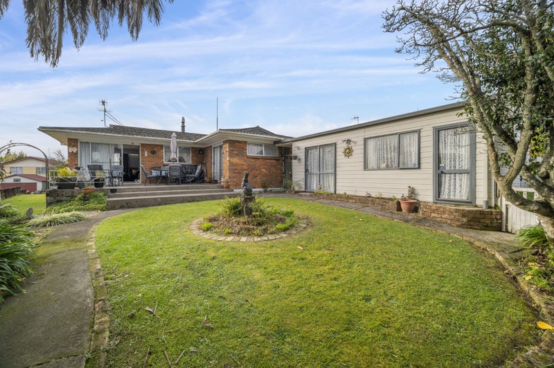 16 Castor Place, Sunnybrook, Rotorua - Carousel 1