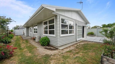 702A Murdoch Road East, Akina, Hastings - Carousel 1