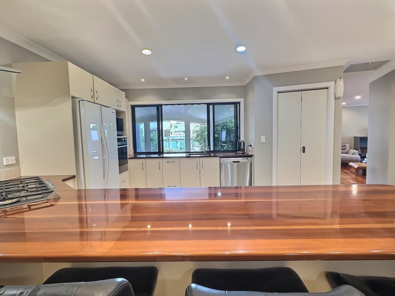 9 Bassett Place, Taradale, Napier - Carousel 2