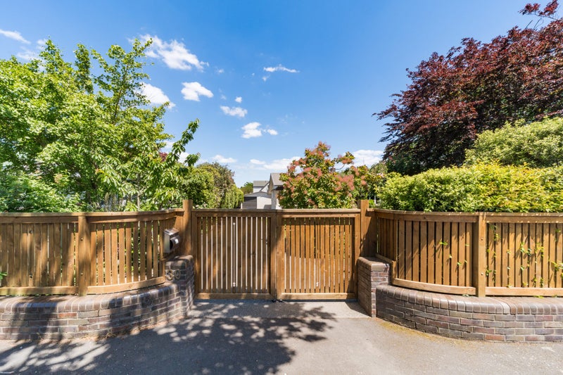 30 Rangitane Street, Palmerston North, Palmerston North - Carousel 11