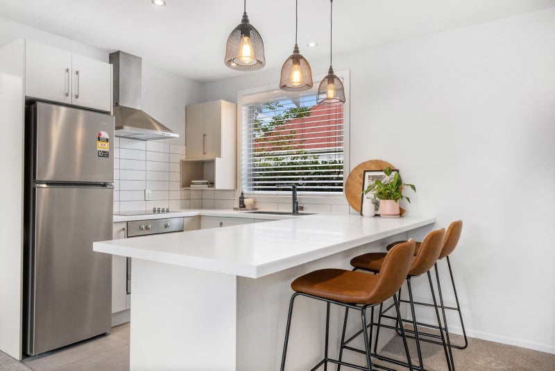 2/42 Gordon Avenue, St Albans, Christchurch - Carousel 2