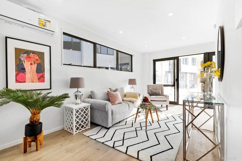 42 Elm Street, Avondale, Auckland - Carousel 2