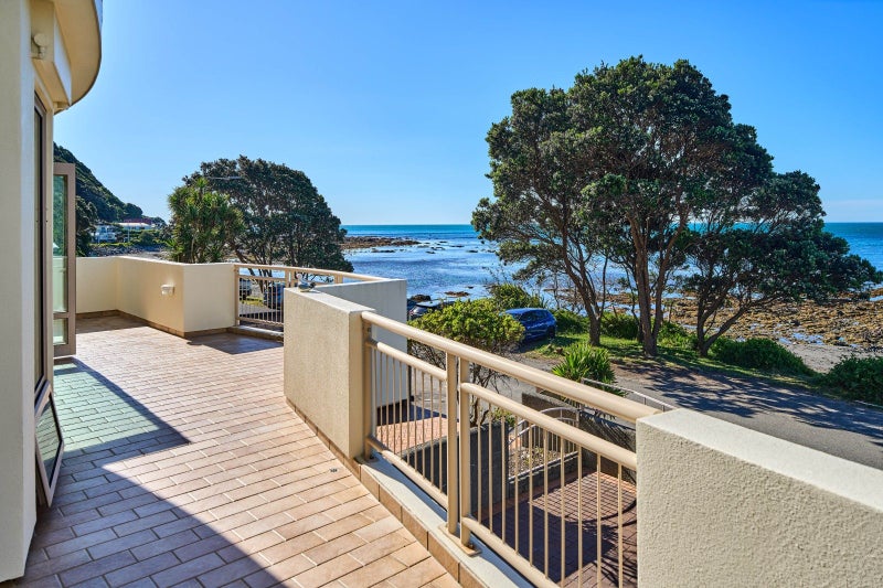 3 Ocean Parade, Pukerua Bay, Porirua - Carousel 2