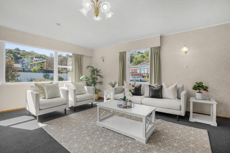 16 Clematis Grove, Maungaraki, Lower Hutt - Carousel 2