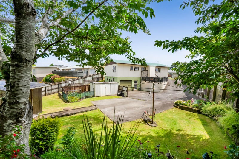 7 Tui Place, Bell Block, New Plymouth - Carousel 1