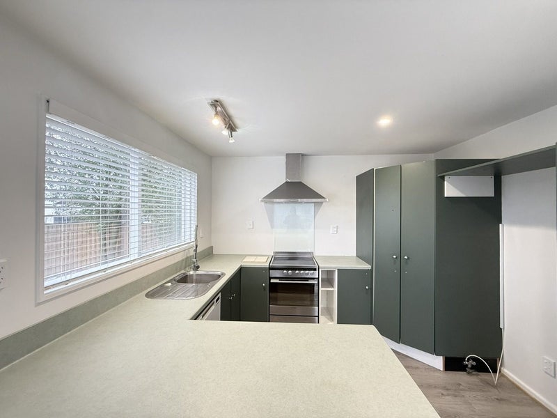 12 Taranui Place, Bromley, Christchurch - Carousel 2