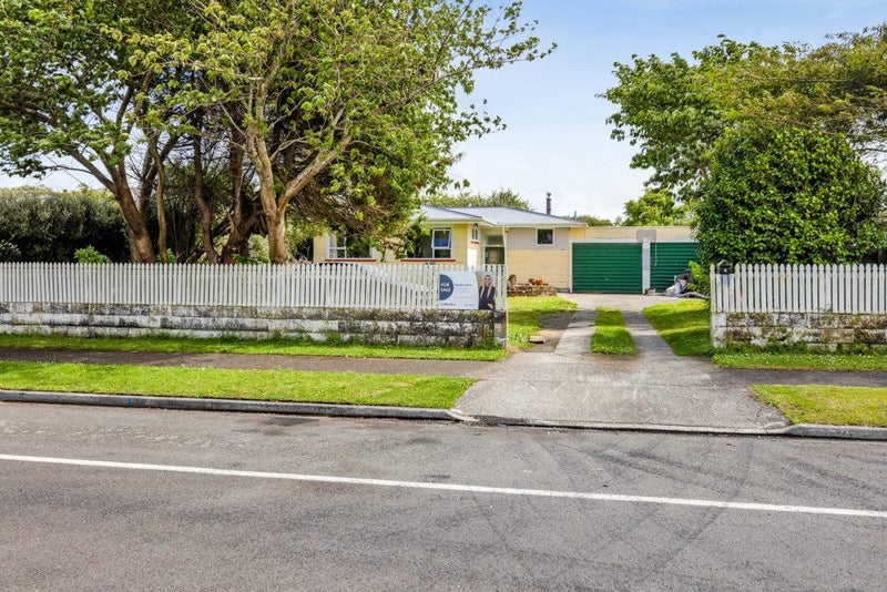 4 Rimu Street, Hawera - Carousel 22