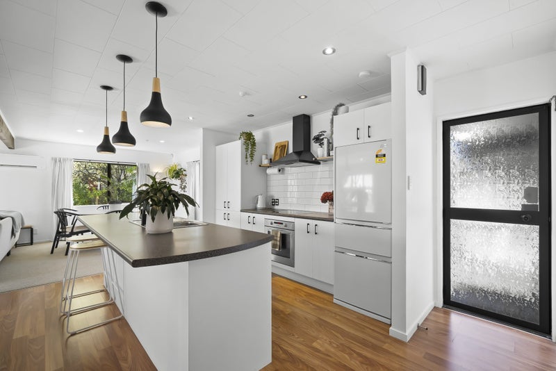 10 Bencard Place, Hoon Hay, Christchurch - Carousel 1