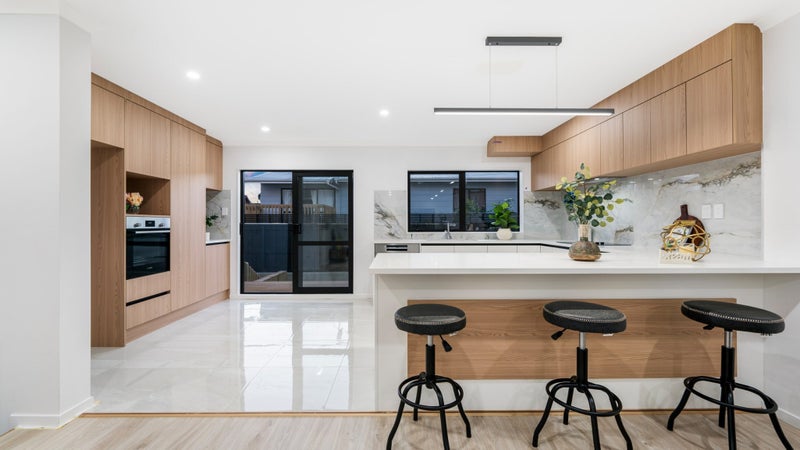 4/7 Glen Road, Ranui, Auckland - Carousel 1