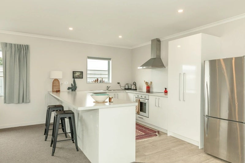 9 Russell Street, Westport, Westport - Carousel 2