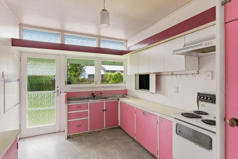 77 Aotaki Street, Otaki - Carousel 2