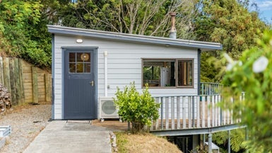 131C Rata Street, Naenae, Lower Hutt - Carousel 1