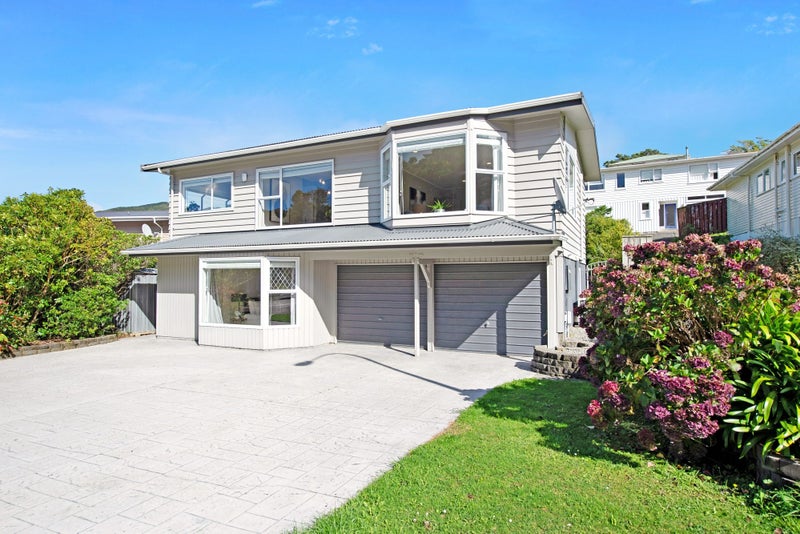11 Cortina Avenue, Johnsonville, Wellington - Carousel 2