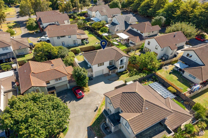 11 Ritchie Crescent, Takanini - Carousel 1