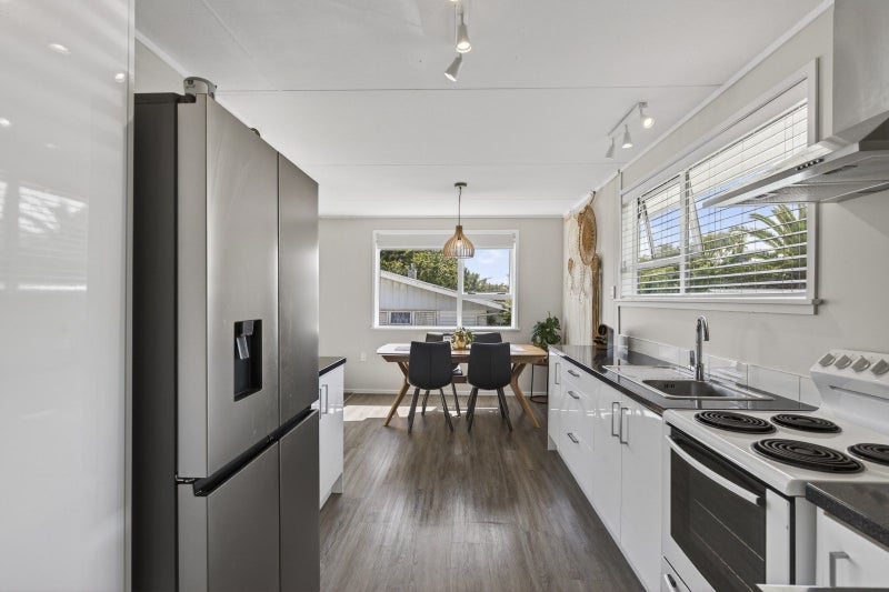 19 Grenville Street, Marfell, New Plymouth - Carousel 1