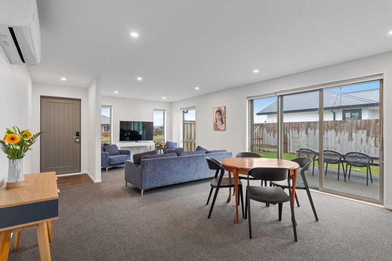 33 Cressy Place, Darfield, Darfield - Carousel 2